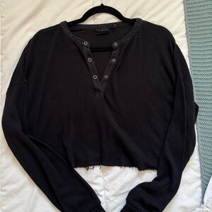 Black Longsleeve cropped shirt